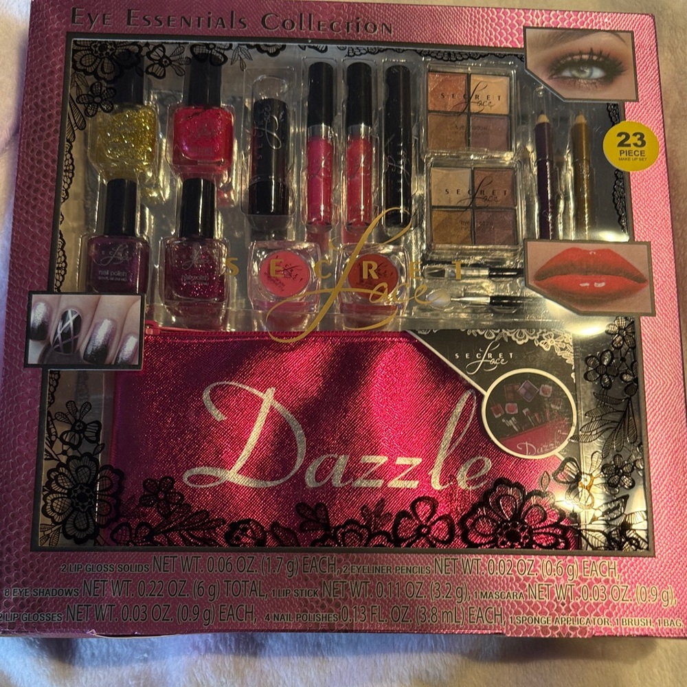 Eye Essentials Collection Makeup Set